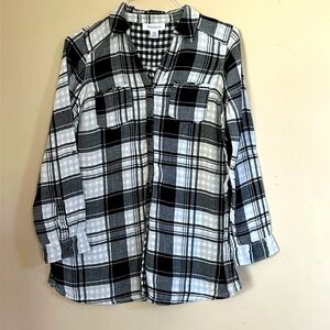 Motherhood Maternity Button Down Casual Long Sleeve Plaid Shirt Size Medium